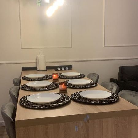 شقة 6 Osobowy Apartament Premium W Kamienicy - Centrum غوجوف فييلكوبولسكي المظهر الخارجي الصورة